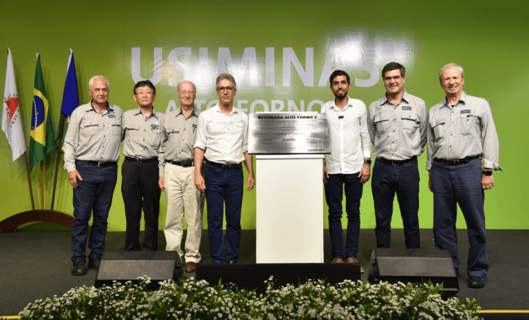 Usiminas retoma operação do Alto-forno 3, em Ipatinga