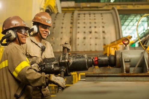 Receita de operações da Kinross cresce 23% em 2023