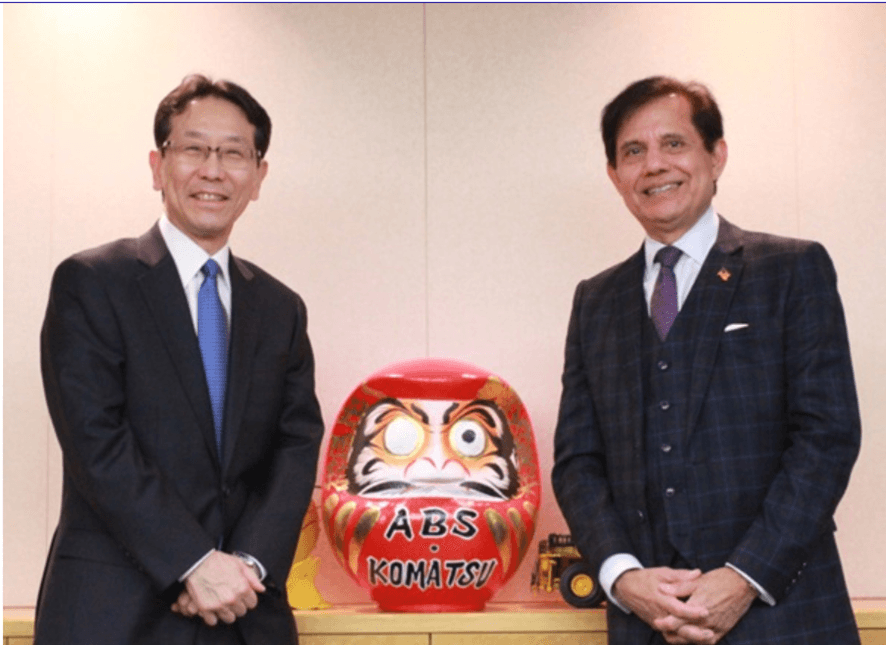 Komatsu adquire fabricante de baterias ABS