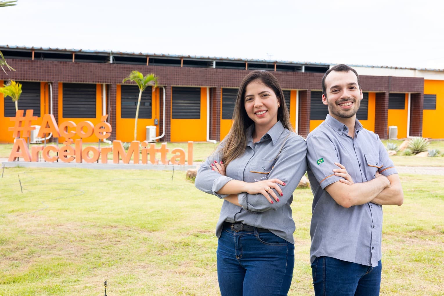 ArcelorMittal oferece 80 vagas em diversas funções no Ceará