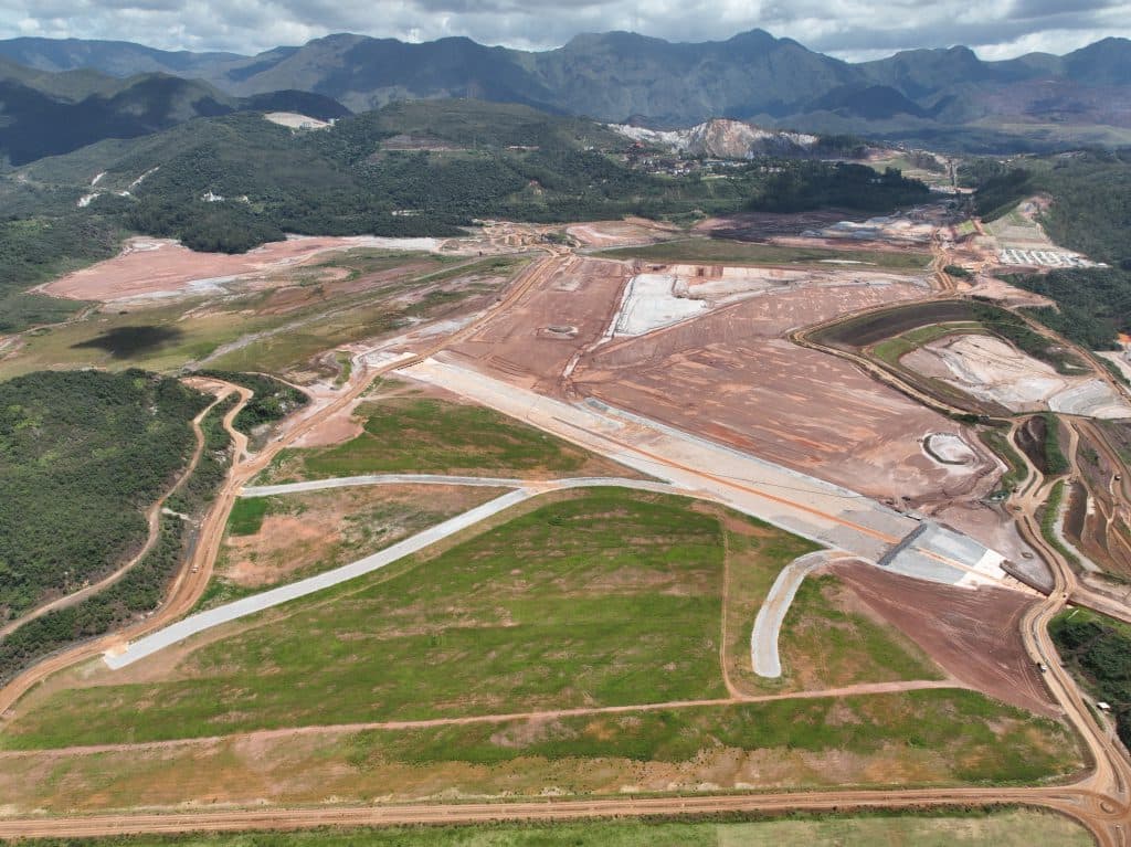 Samarco usa rejeito arenoso para descaracterização de Germano