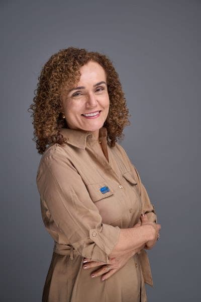 Lúcia Travassos é premiada com a medalha de ouro Pandiá Calógeras