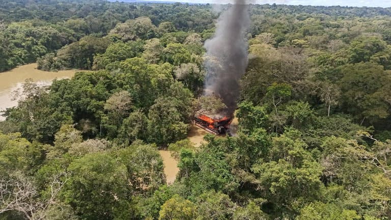 AGU obtém liminar que impede exploração mineral no Amazonas