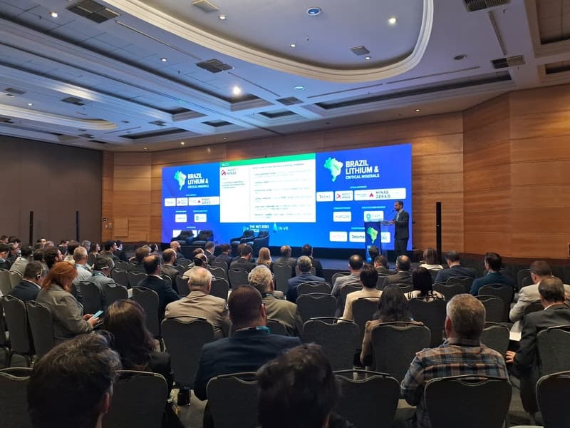 Brazil Lithium & Critical Minerals Summit reúne delegações de 15 países
