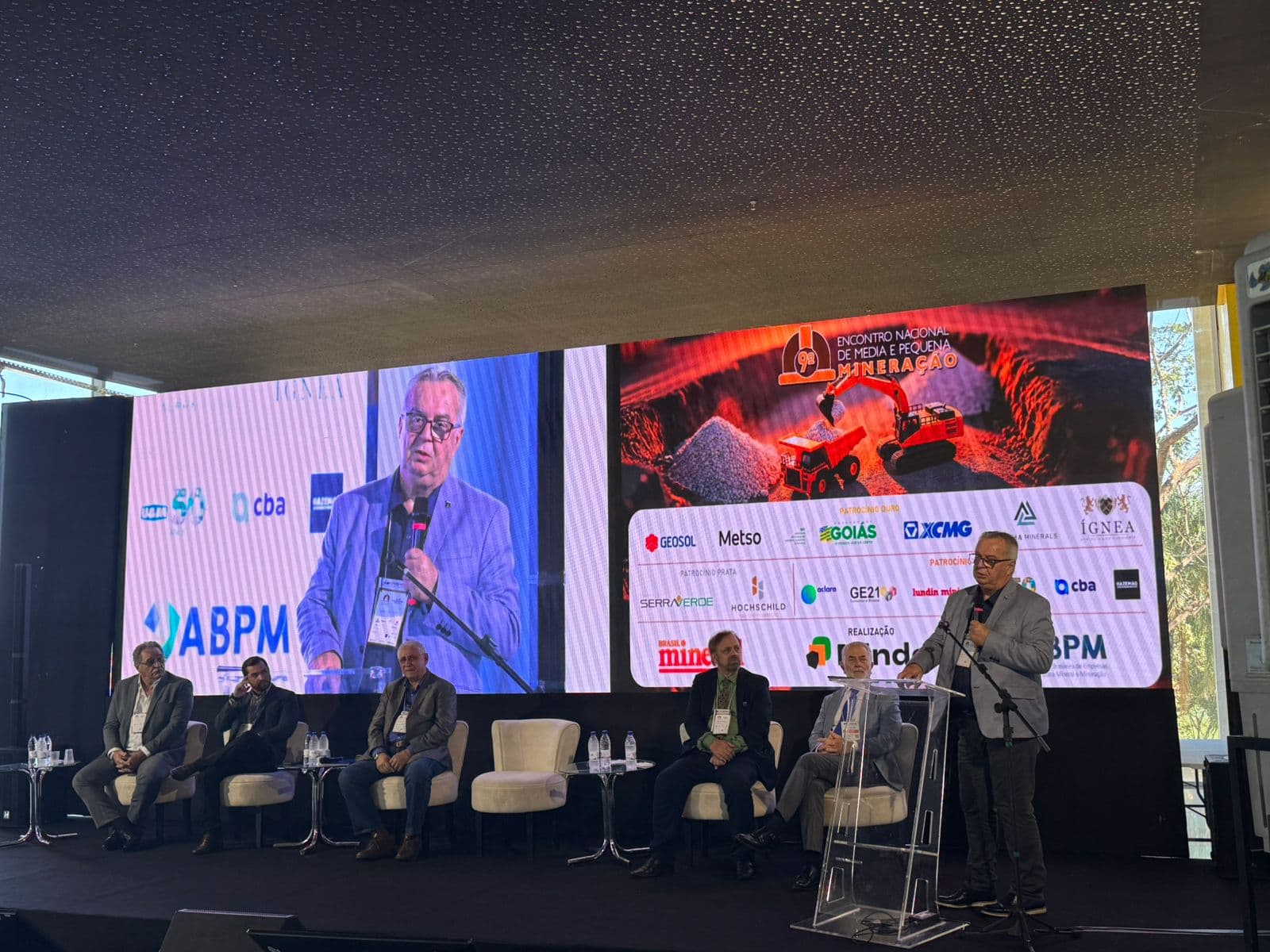 Média e pequena mineração defende regime diferenciado de direitos minerários