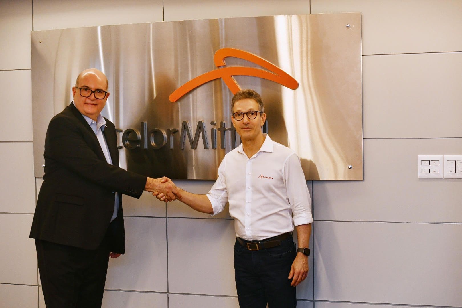 Compromisso de investir R$ 4,3 bi em Minas