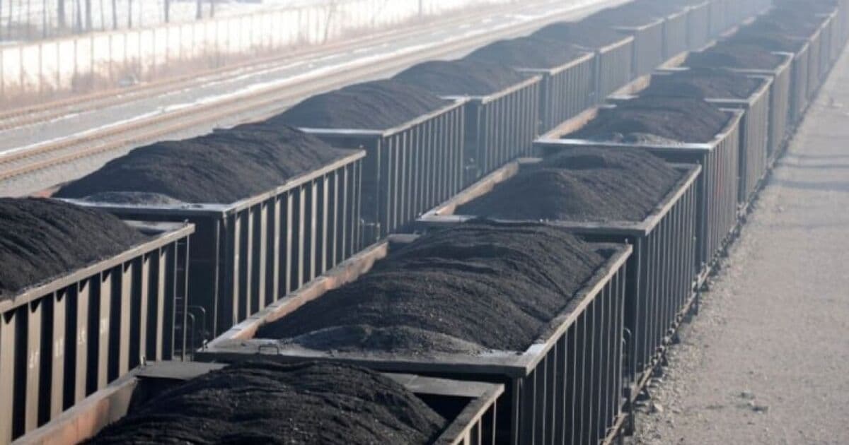 Restrições ao carvão afeta produção em fábricas