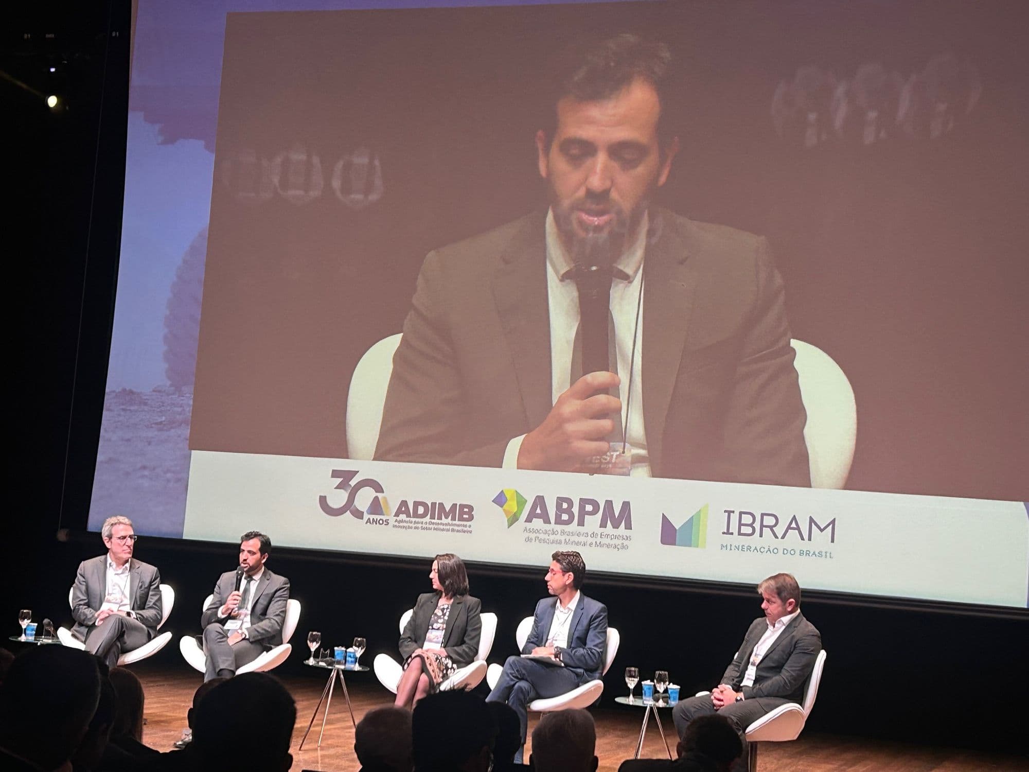 Fundo BNDES-Vale terá R$ 3 bilhões para financiar junior companies