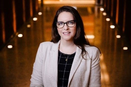 Roberta Soares assume presidência do Conselho Diretor da ABAL